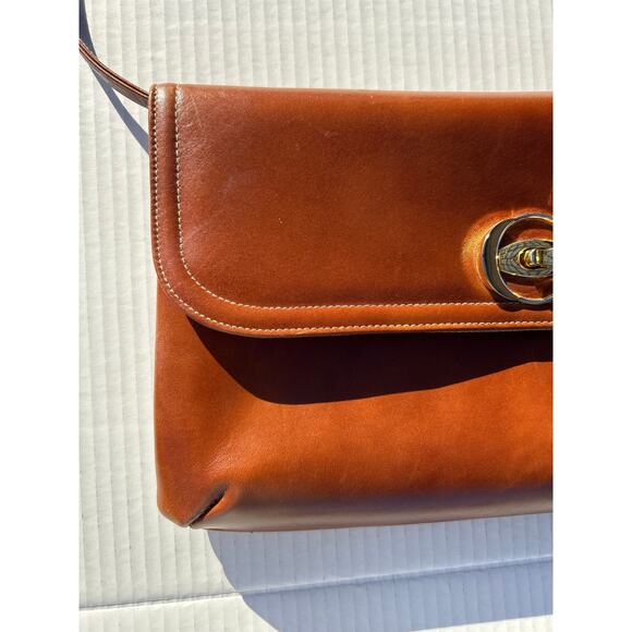 Crown Lewis Purses | Vintage Chestnut Brown Leather Shoulder Bag - Picture 3 of 17